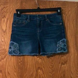 Vigoss Denim shorts size 16